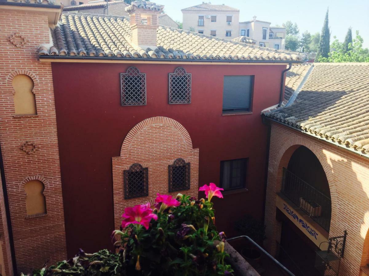 Apartamento San Juan De Los Reyes Toledo Exterior photo